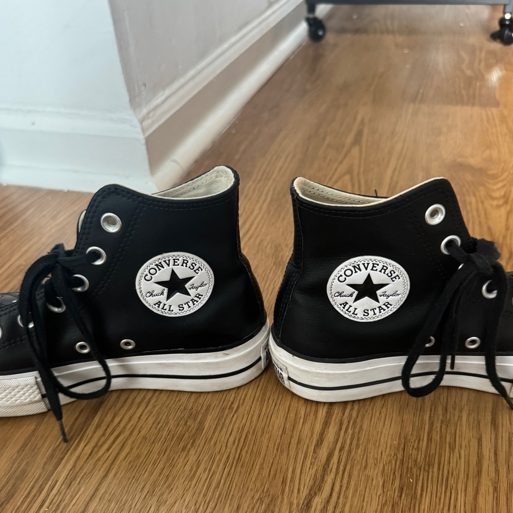 Black leather converse
